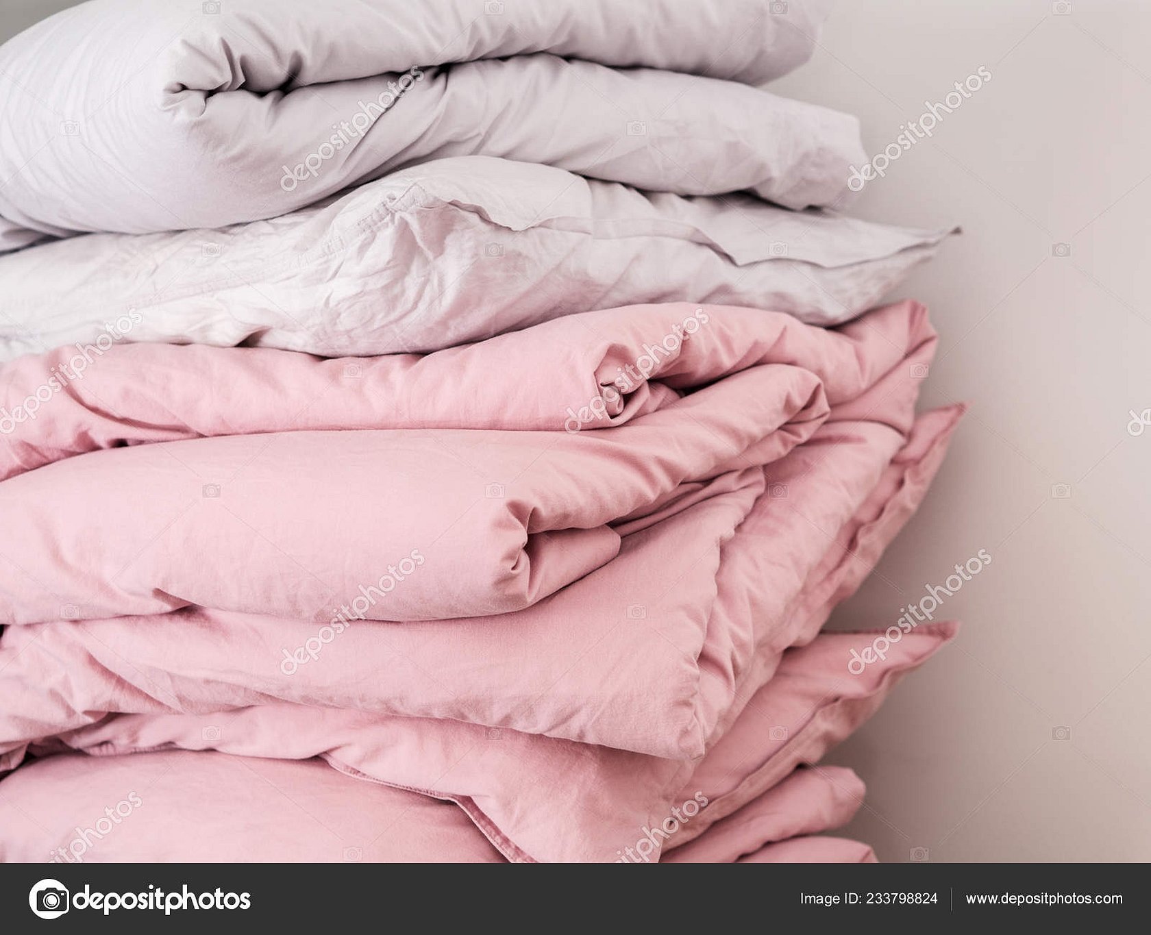 Розовое одеяло фон