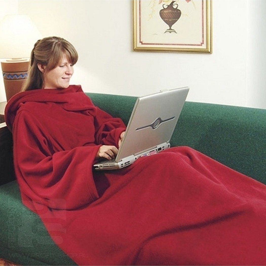 Одеяло-плед с рукавами snuggie красный