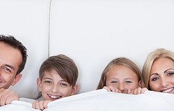Как выбрать размер одеяла? Стандартные размеры одеял: односпальные, полуторные, двуспальные, евро, детские. Какой бывает размер 2 спального одеяла, 1,5 спального, евро макси?