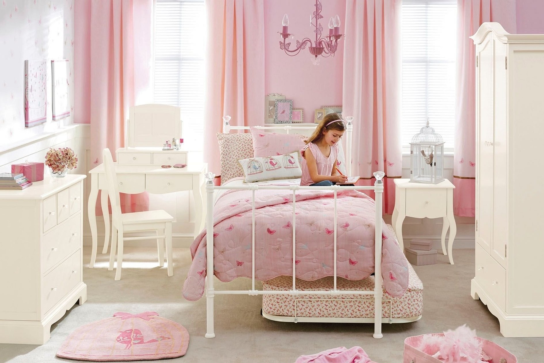 Интерьер комнаты для девочки принцессы
