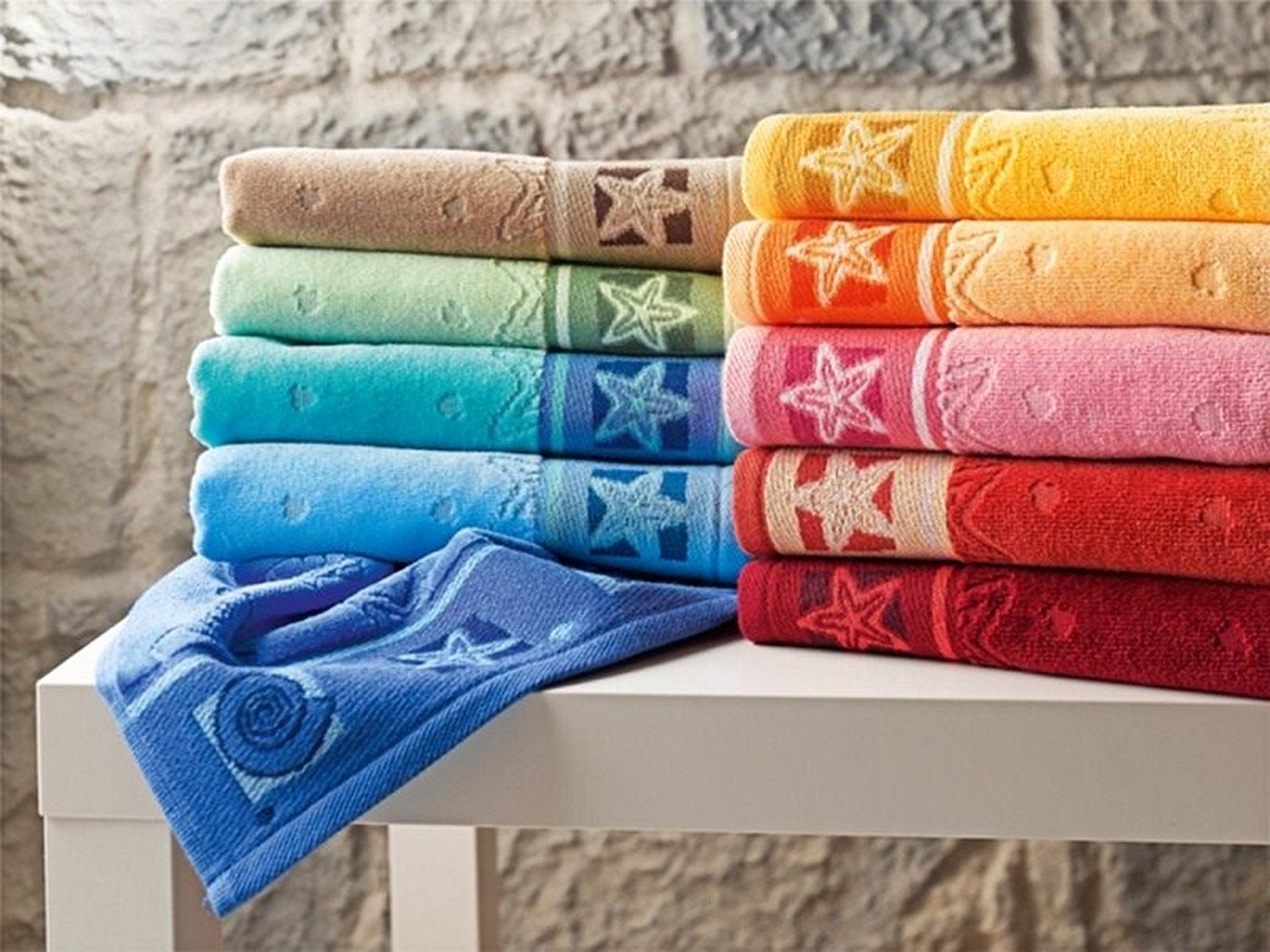 Махровые полотенца красивое