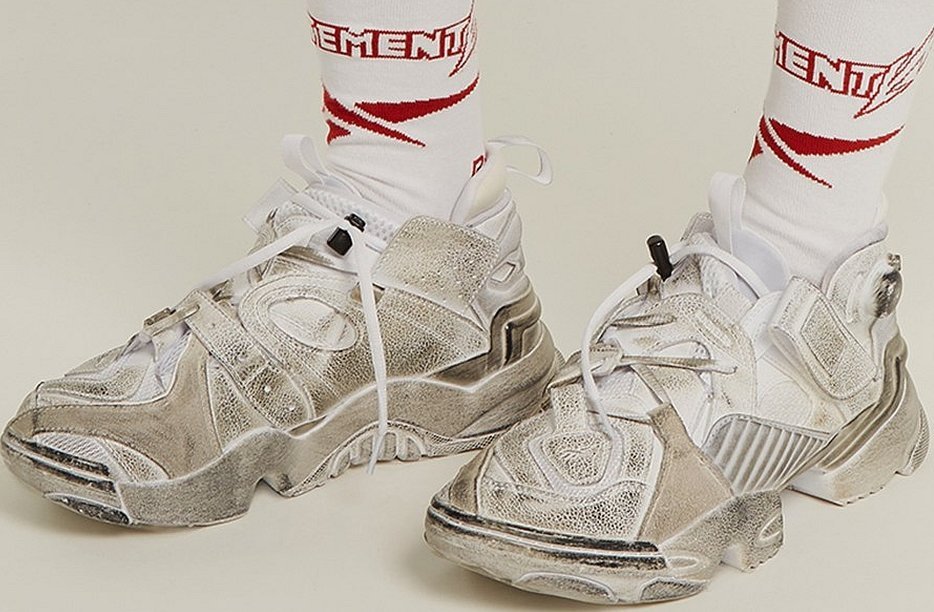 Кроссовки vetements x reebok genetically modified pump