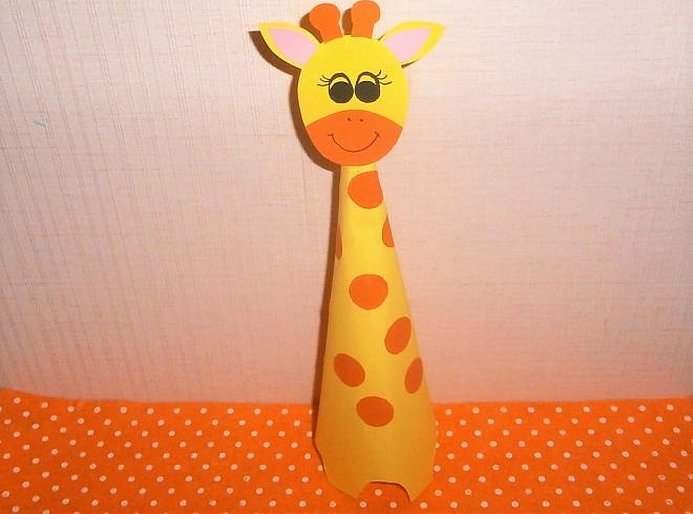 Жираф из цветной бумаги для детей