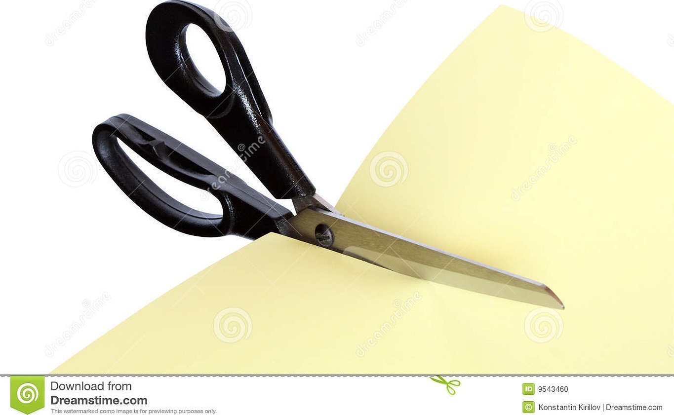 Ножницы разрезают бумагу