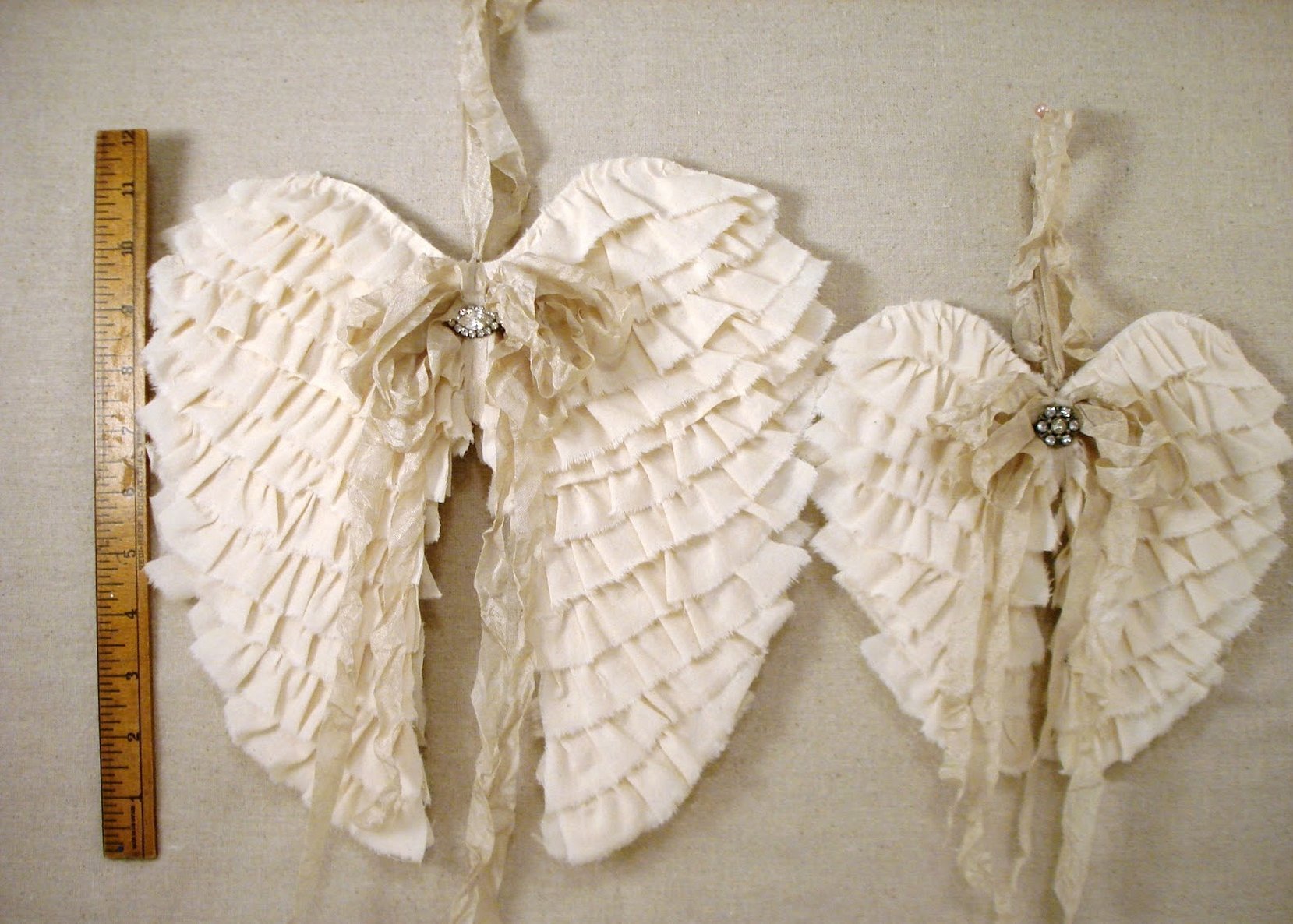 Ангельские крылья из бумаги