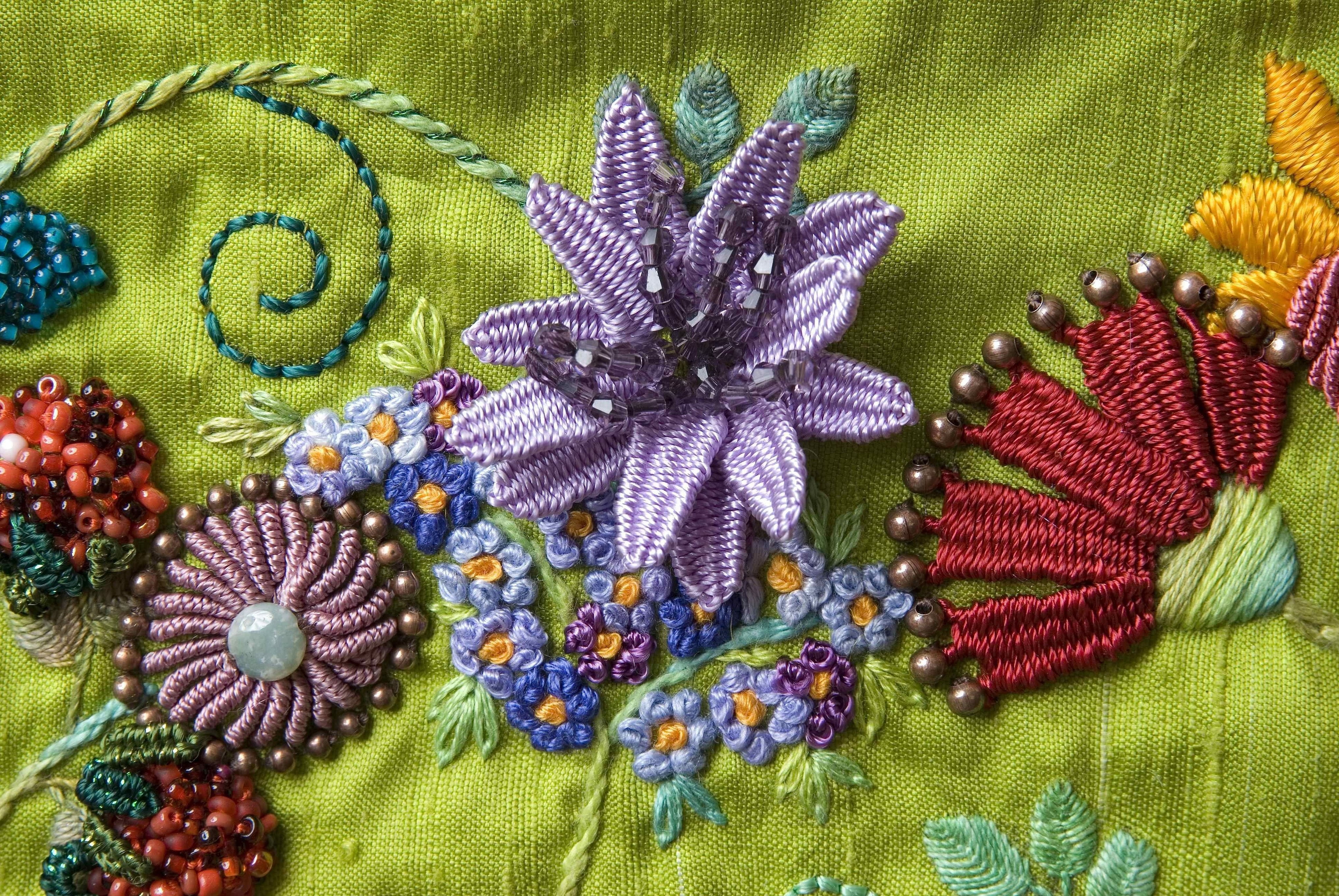 Объемная вышивка рококо техника
