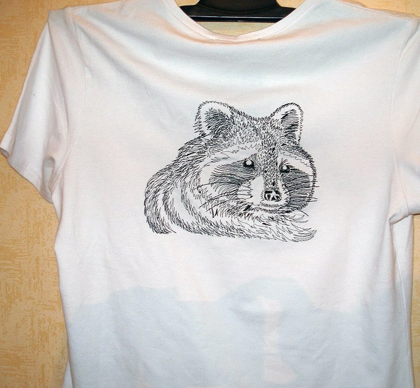 Вышивка на футболке своими руками кролик