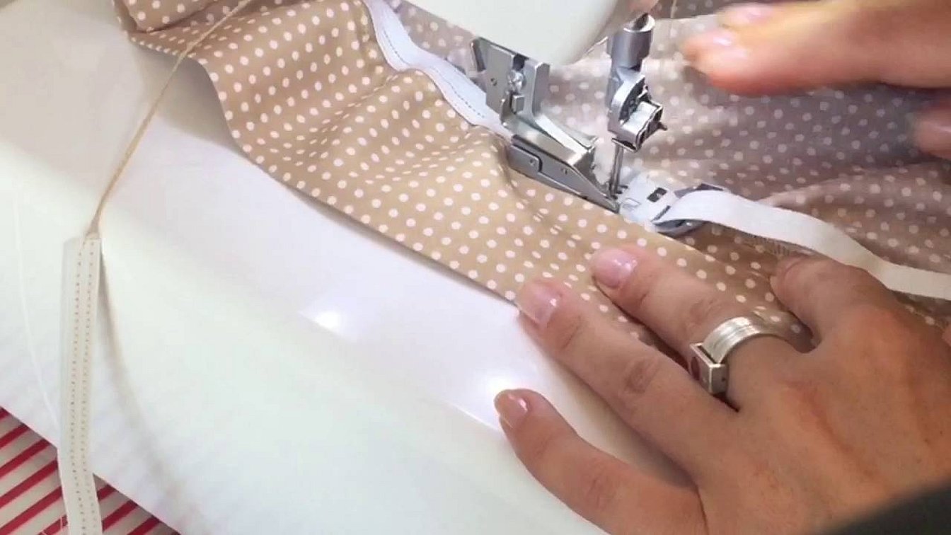 Лапка для пришивания резинки на швейной машине