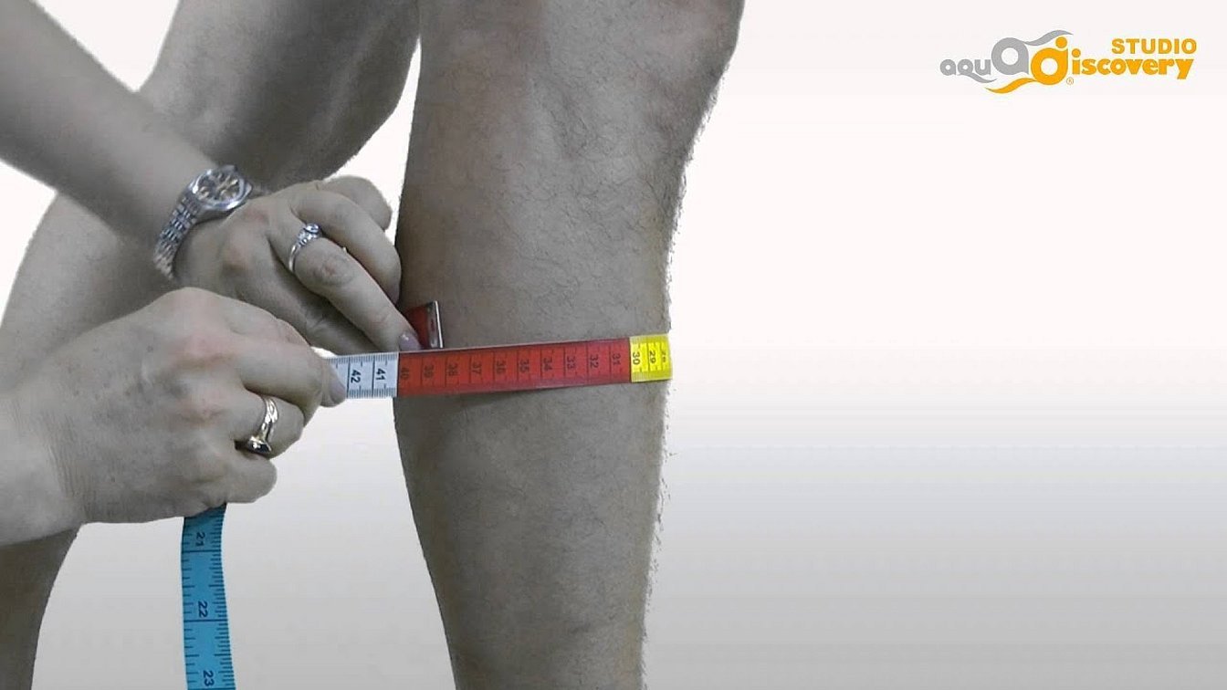 Измерение окружности коленного сустава