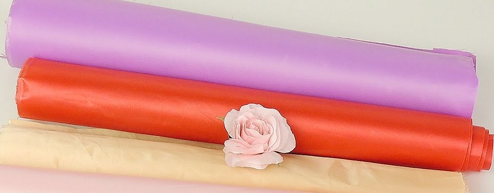 Рулон упаковочной бумаги для цветов