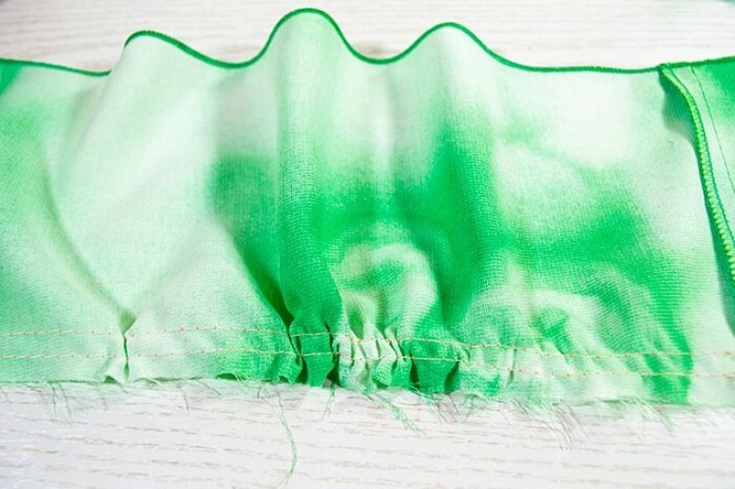Зелёная жёсткая сетка ткань
