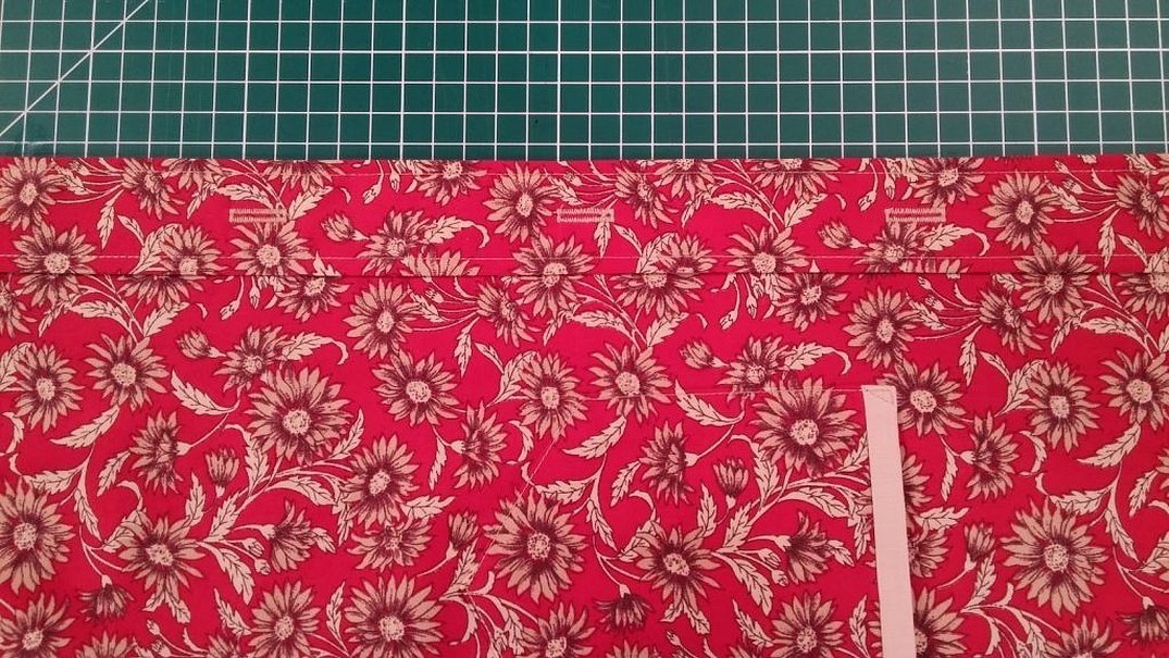 Hibiscus pattern fabric
