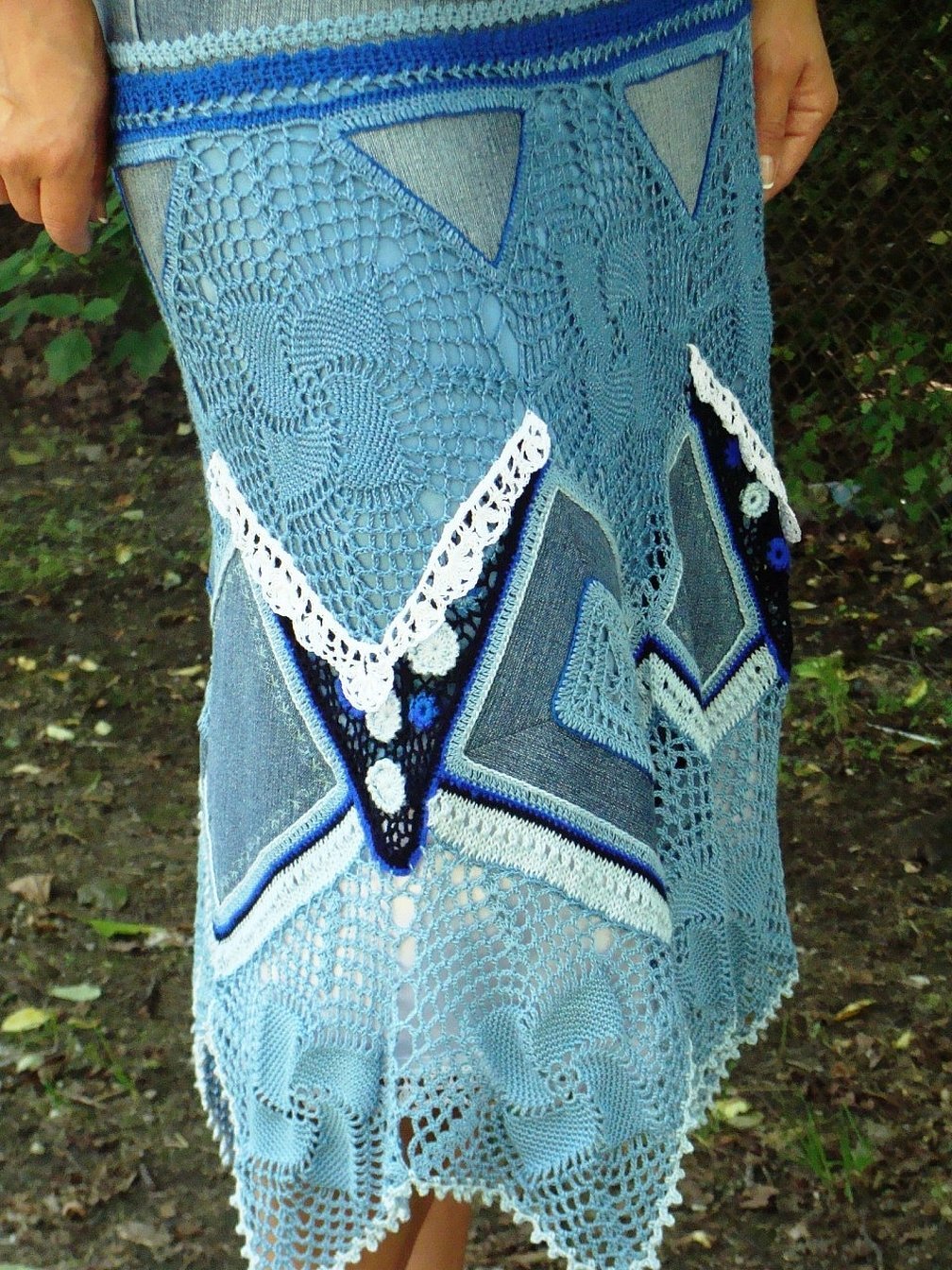 Комбинированная юбка из джинсы и вязания крючком
