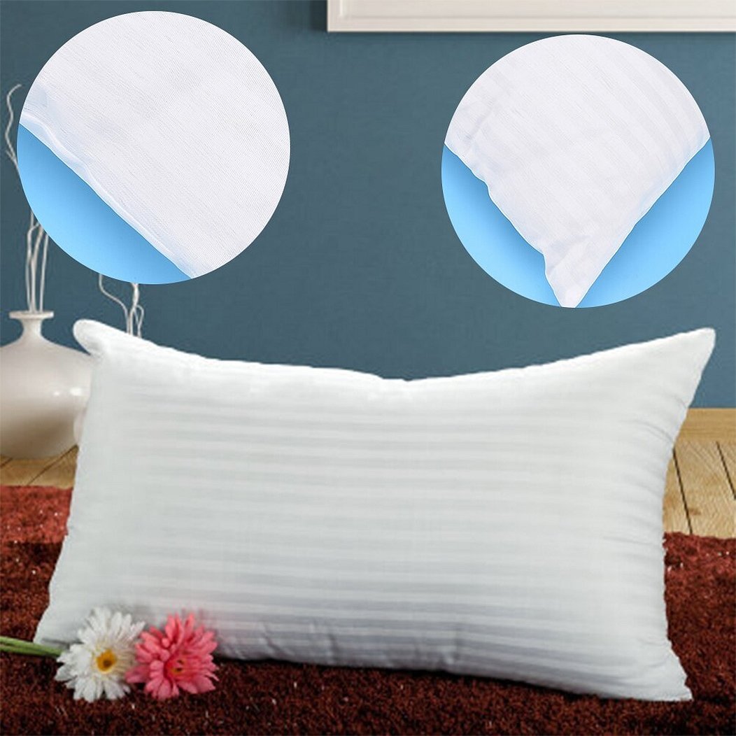 Подушка диванная белая
