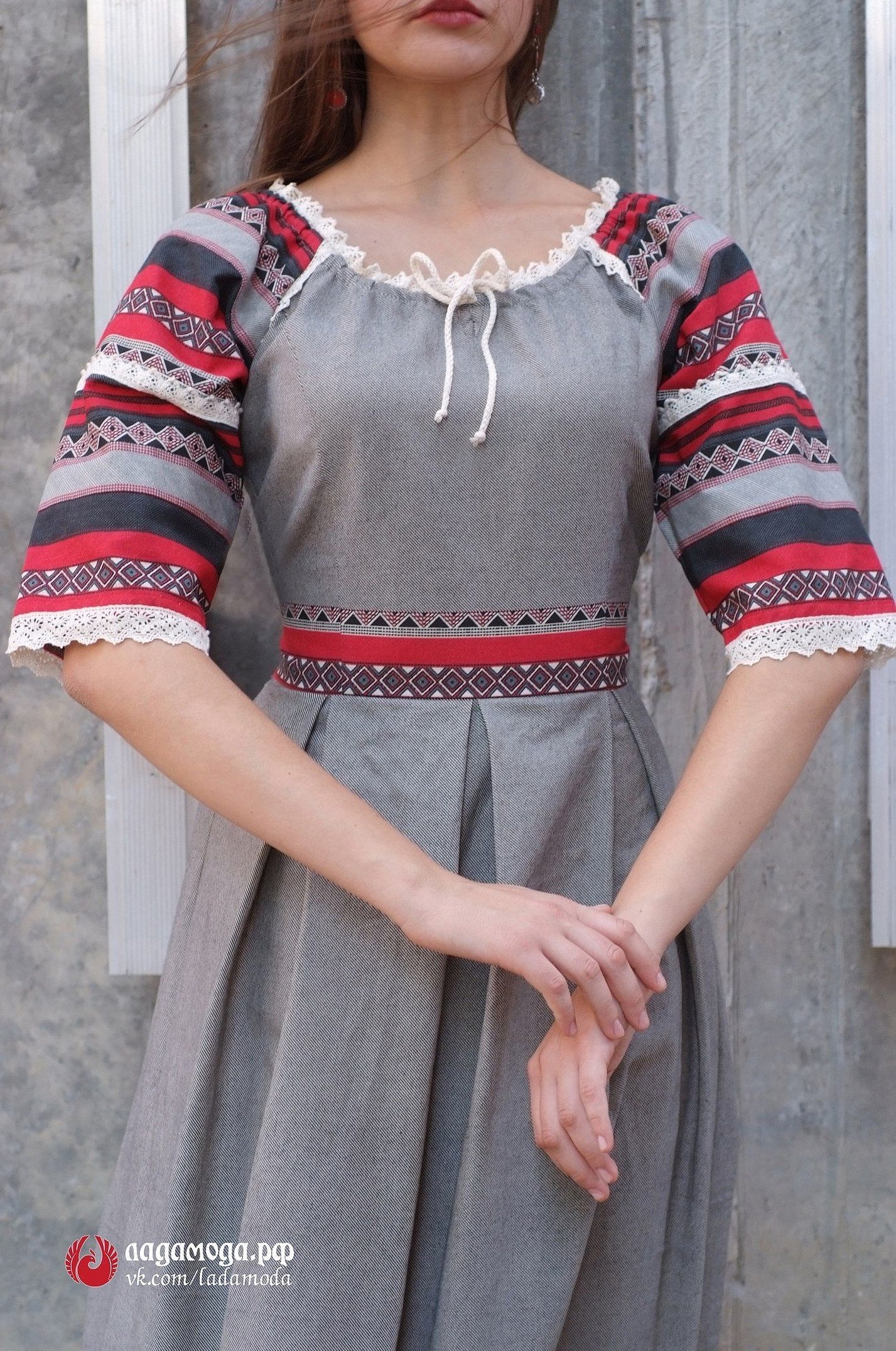 Льняное платье в русском стиле иванка