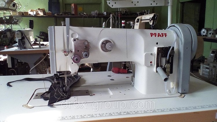 Промышленная швейная машинка pfaff одна игольная