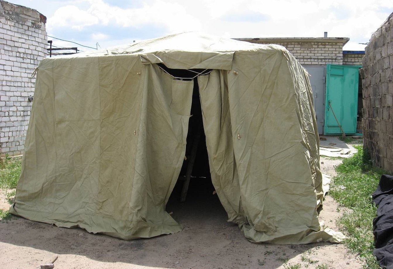 Военная палатка офицерская