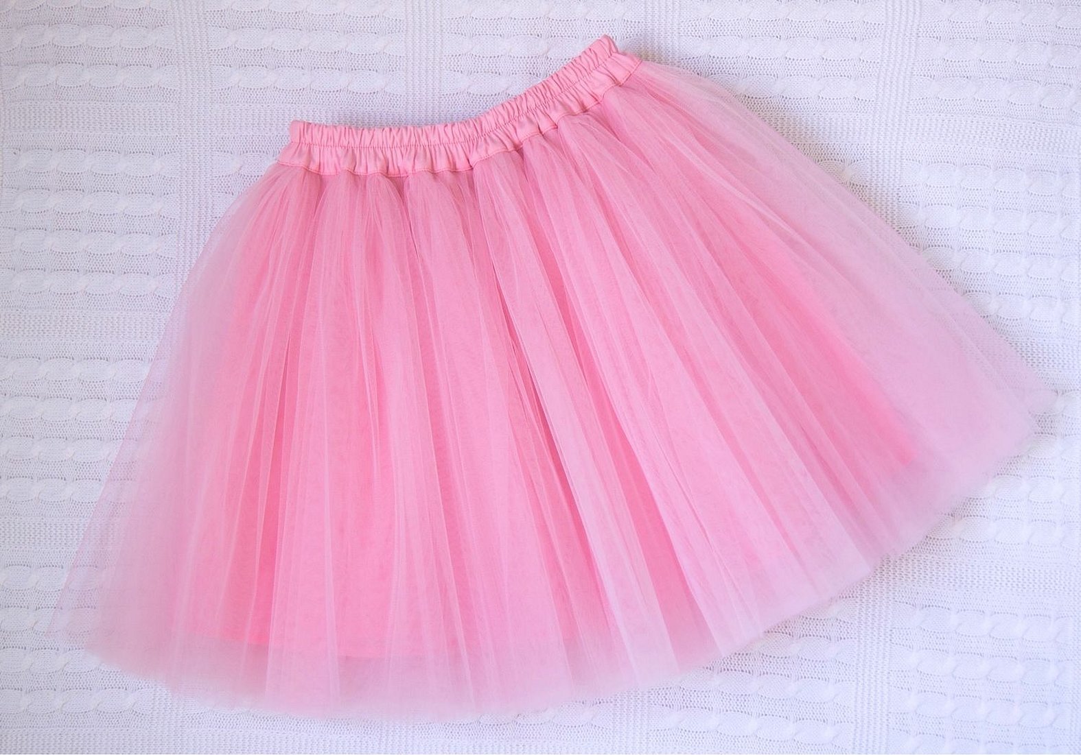 Розовая юбка из фатина для девочки