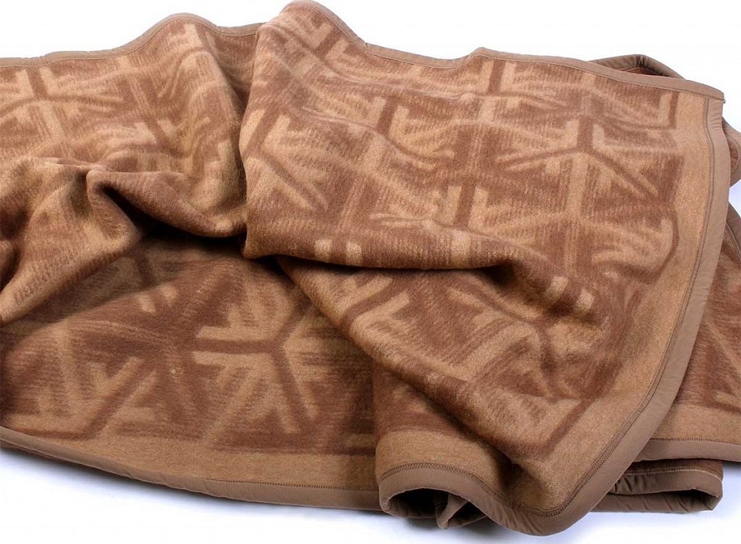 Одеяло-плед из верблюжьей шерсти