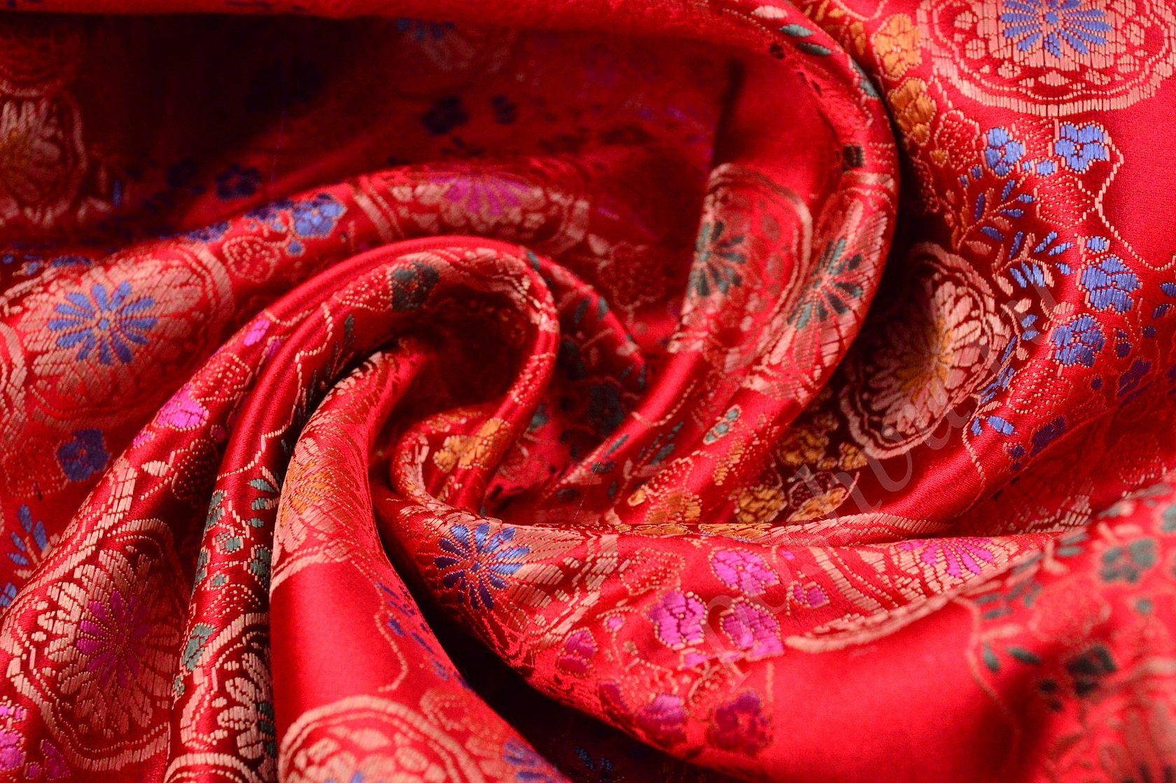 Китайский красный шелк ткань