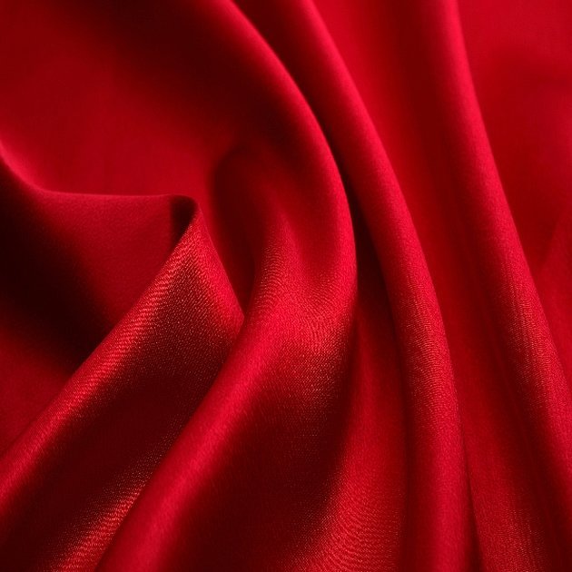 Ткань красного цвета сатин