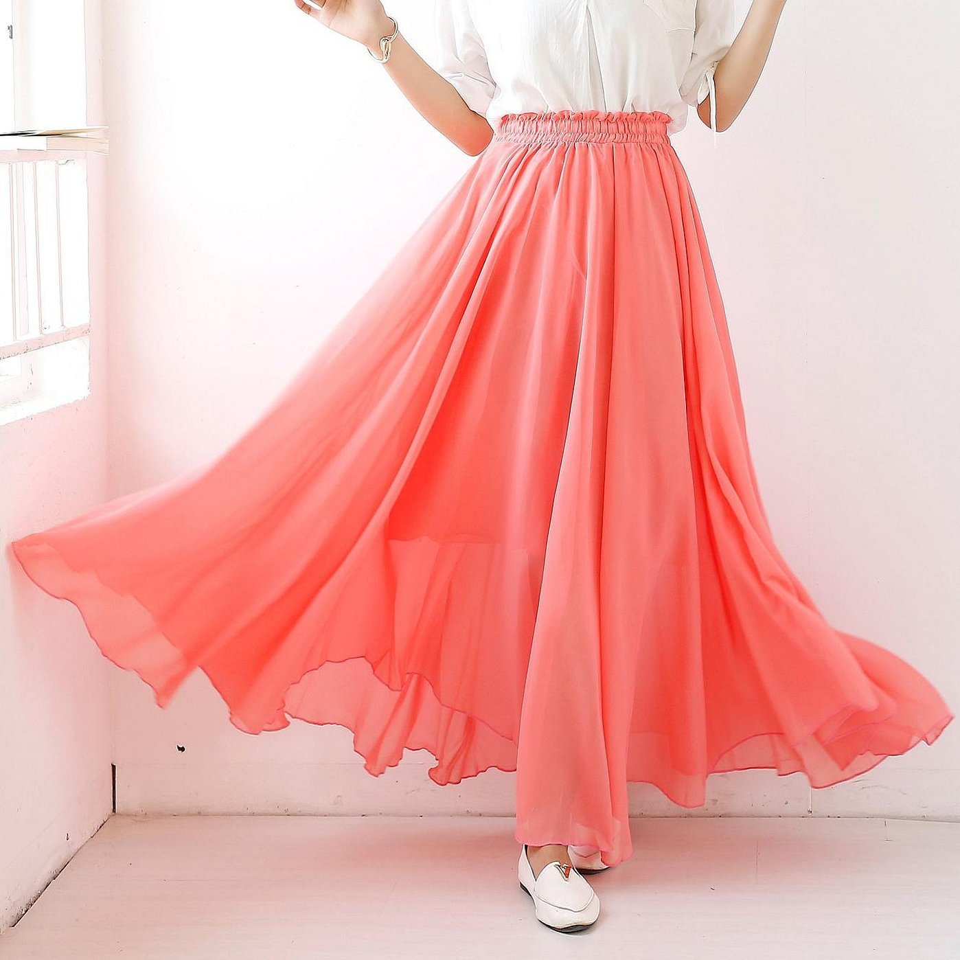 Длинная розовая шифоновая юбка