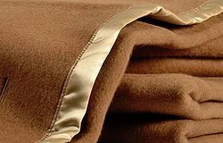 Одеяло из верблюжьей шерсти: детское, как выбрать, сравнение с бамбуковым