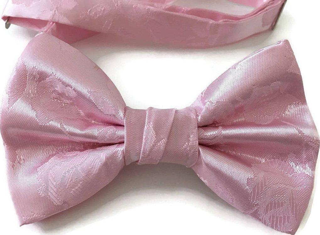 Розовая атласная галстук бабочка