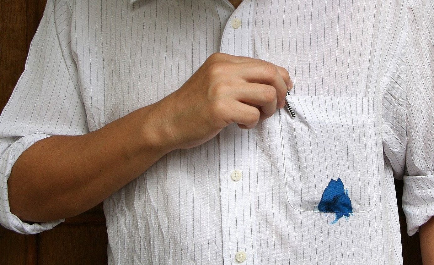 Как отстирать ручку от блузки