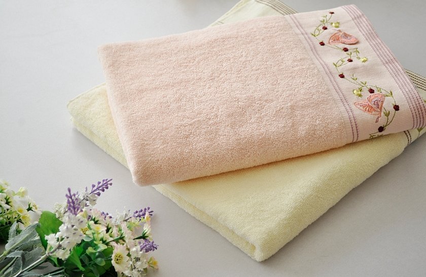 Какие полотенца выбрать. Хлопчатобумажное полотенце. Тканевые полотенца. Изделия из хлопка. Полотенца из хлопчатобумажной ткани.